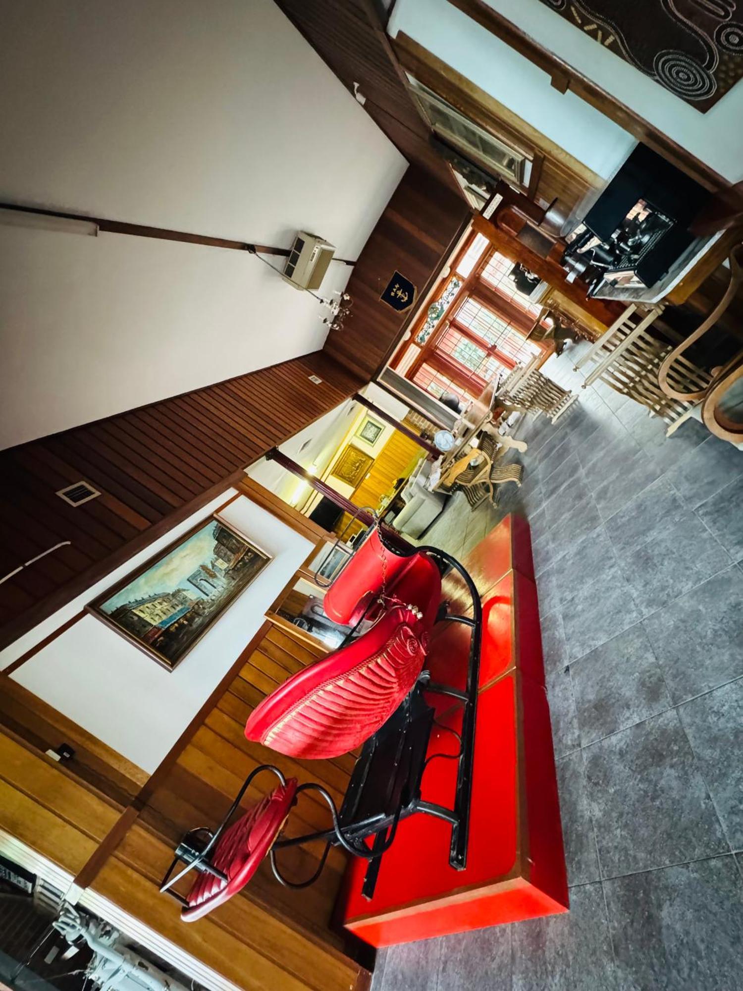A Railway Lodge ทารี ภายนอก รูปภาพ